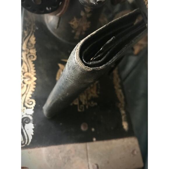 Vintage Pierre Cardin leather wallet in black - Picture 11 of 11